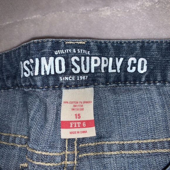 Shorts - Picture 4 of 5